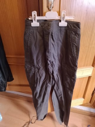 Pantalones cargo verde oliva