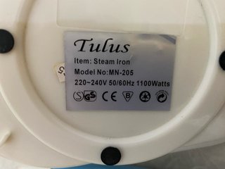 Plancha de vapor Tulus blanca y azul