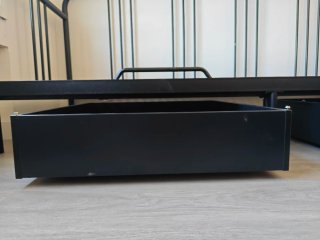 Sofá cama metálico y dos 2 cajones