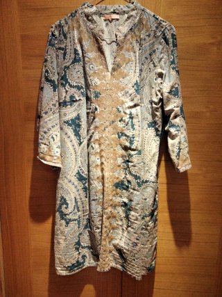 Vestido túnica estampado paisley