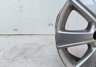 5170304 r16 llanta toyota avensis (t27) active