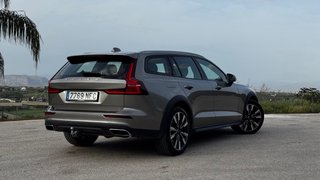 Volvo V60 Cross Country D4 aut. AWD Pro