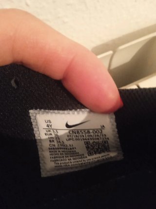 Zapatillas Nike niño negras y blancas