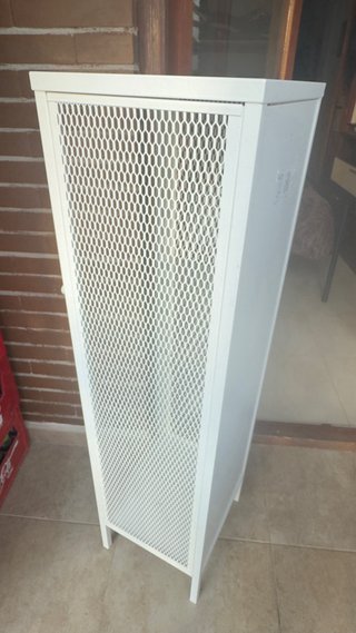 Vitrina Metálica con Puerta de Cristal