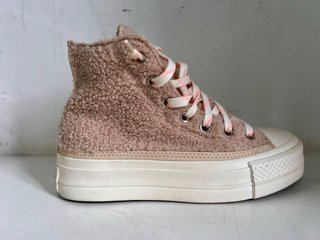 Converse Chuck Taylor