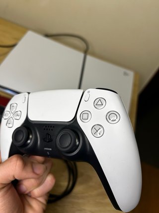 Consola PS5 Digital Edition + 2 Controles