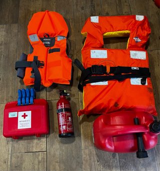 Equipo seguridad embarcación