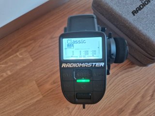 Emisora RadioMaster MT12