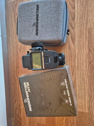Emisora RadioMaster MT12