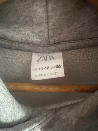 Sudadera Zara Gris Talla 11-12 Años