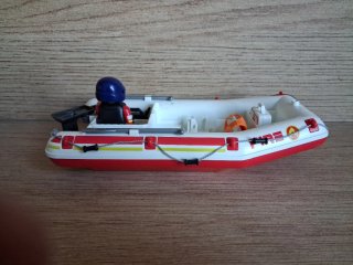 Lancha de rescate Playmobil con bombero