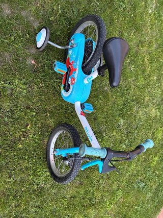 Bicicleta infantil Decathlon azul