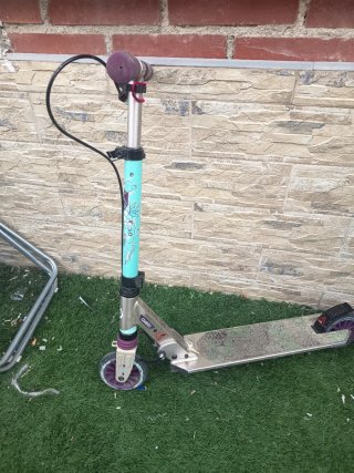Patinete Oxelo niña morado
