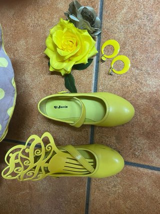 Vestido Flamenca y accesorios Talla 4-6 años