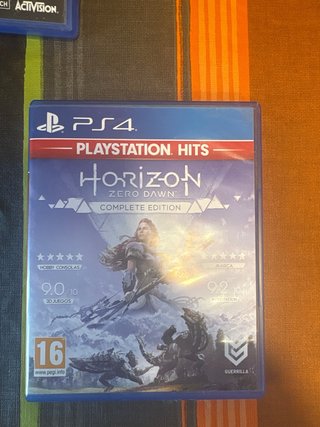 PS4 Slim 1TB Negra 2022 + 3 Juegos