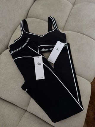 Conjuntos originales Alo Yoga de segunda mano por 100 EUR en