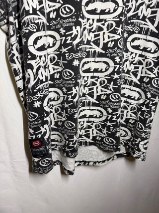 Camiseta Ecko Unltd Graffiti Negra Blanca