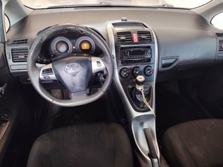 Toyota Auris 2011