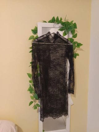 Vestido lencero de encaje negro