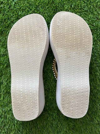 Chanclas Havaianas High Beige y Doradas Talla 37
