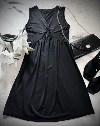 Vestido negro corto fluido talla M