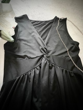 Vestido negro corto fluido talla M