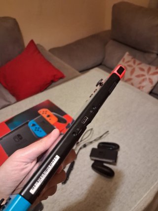 Nintendo Switch V2