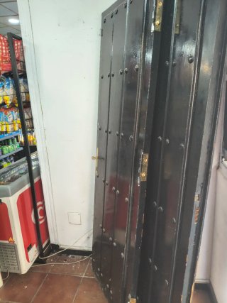 Puerta doble blindada