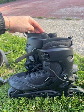 Patines en línea negros