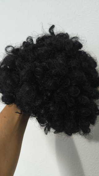 Peluca Negra Rizada Disfraz