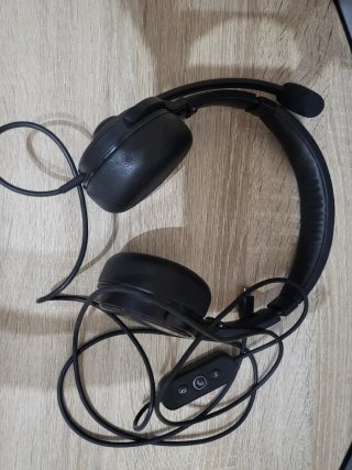 Auriculares Nuroum USB-C con Micrófono