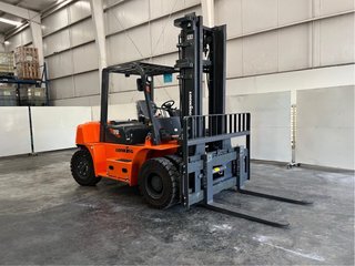 Gruas particulares con montacargas
