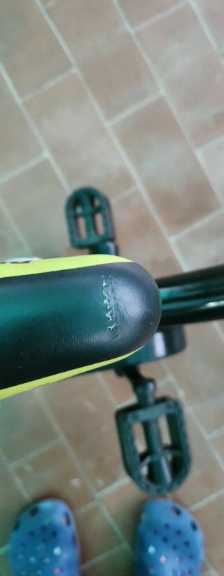 Bicicleta infantil BERG verde y negra