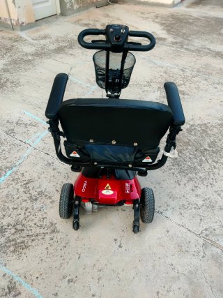 Scooter Eléctrico Rojo y Negro