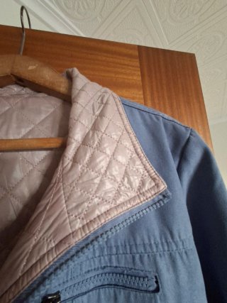 Chaqueta de entretiempo azul y rosa