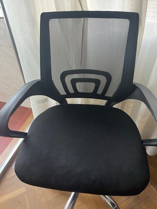 Silla de escritorio ergonómica negra