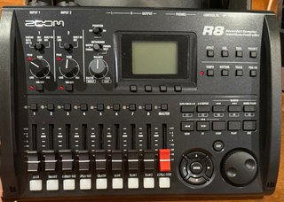 Roland Zoom R8 grabadora digital 8 pistas