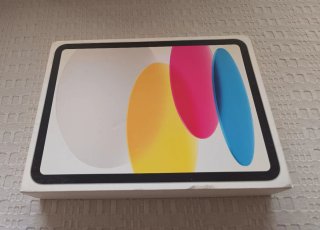 Apple iPad 10ª Gen 64GB Plata con extras