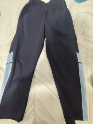 Uniforme escolar azul y celeste