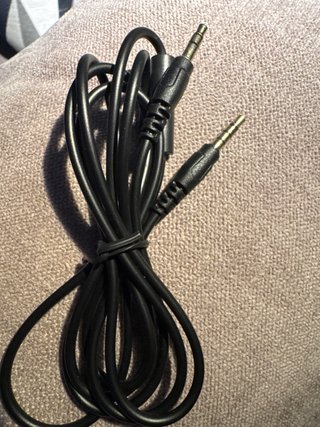 Cavo con 2 connettori Jack 3.5mm