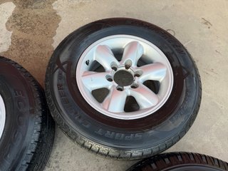 Juego Ruedas Nissan Terrano II 16 235/70/16