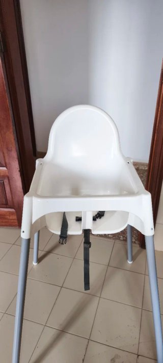 Trona IKEA blanca
