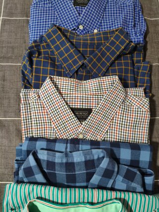 80 euros las 8 prendas  ,camisas de hombre