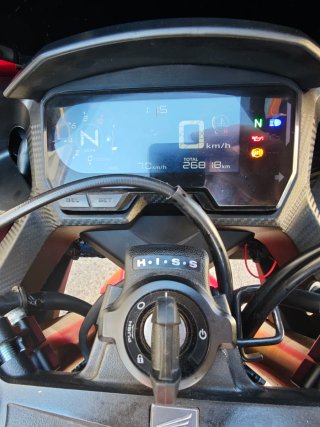 Honda CBR500RR Roja y Blanca