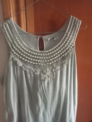 Vestido verde sin mangas