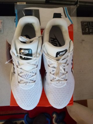 Zapatillas Nike Vomero 18 RUN