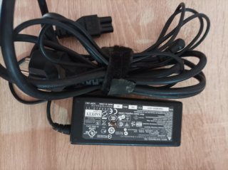 Portátil Acer Aspire 5715Z + funda + cargador