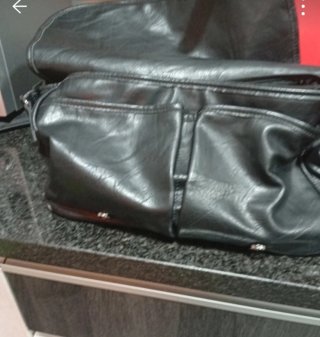 Bolso de piel negro