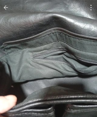 Bolso de piel negro