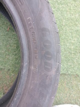 Neumático Goodyear 215/50R17 91V